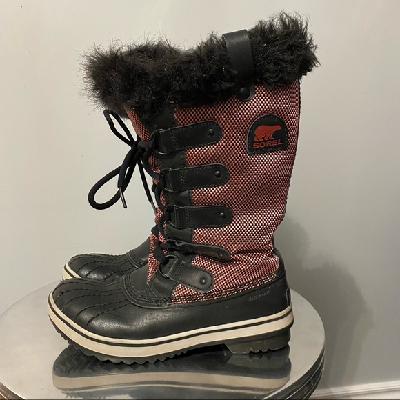 Sorel Boots - Picture 6 of 9